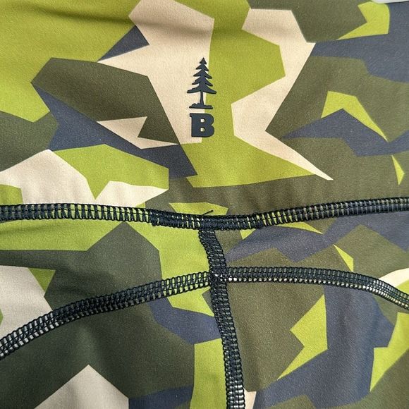 Camo High-Waisted Leggings - Picture 4 of 7